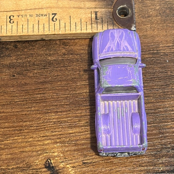 Motormax 6052 Ford Ranger Pickup Truck Toy Car Model - Purple With Flames - Picture 12 of 13